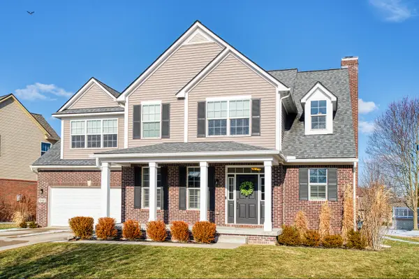 551 Fairways Lane Unit: 102, Chelsea, MI 48118