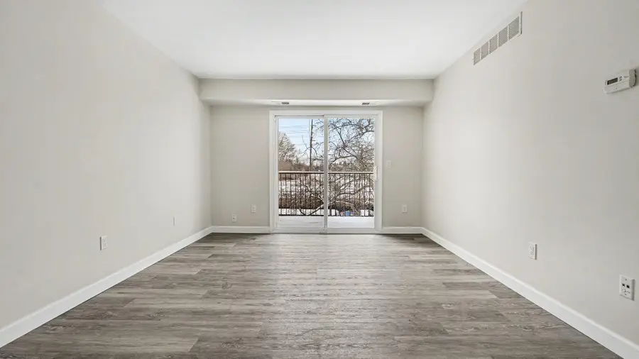 1472 W Chateau Vert Street Unit: F, Ypsilanti, MI 48197 - #3