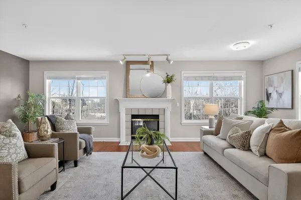 3031 Barclay Way, AnnArbor, MI 48105