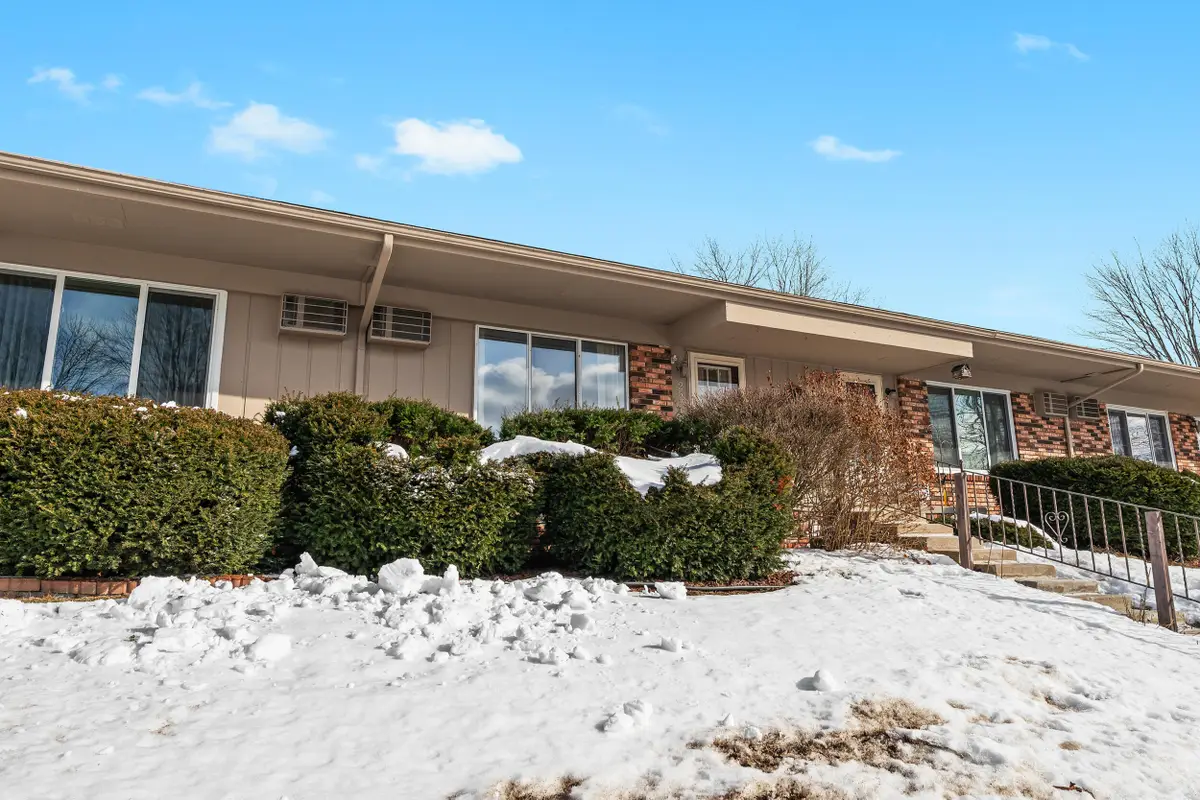 25140 Potomac Drive Building: 19 Unit: 3, South Lyon, MI 48178 - #1