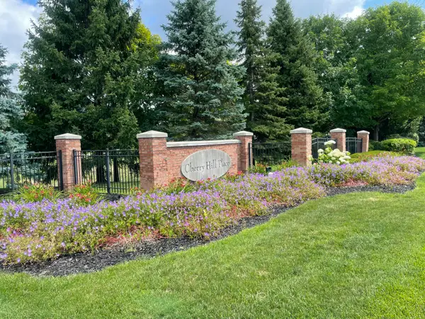 312 Marigold Circle Building: 8 Unit: 52, Westland, MI 48185