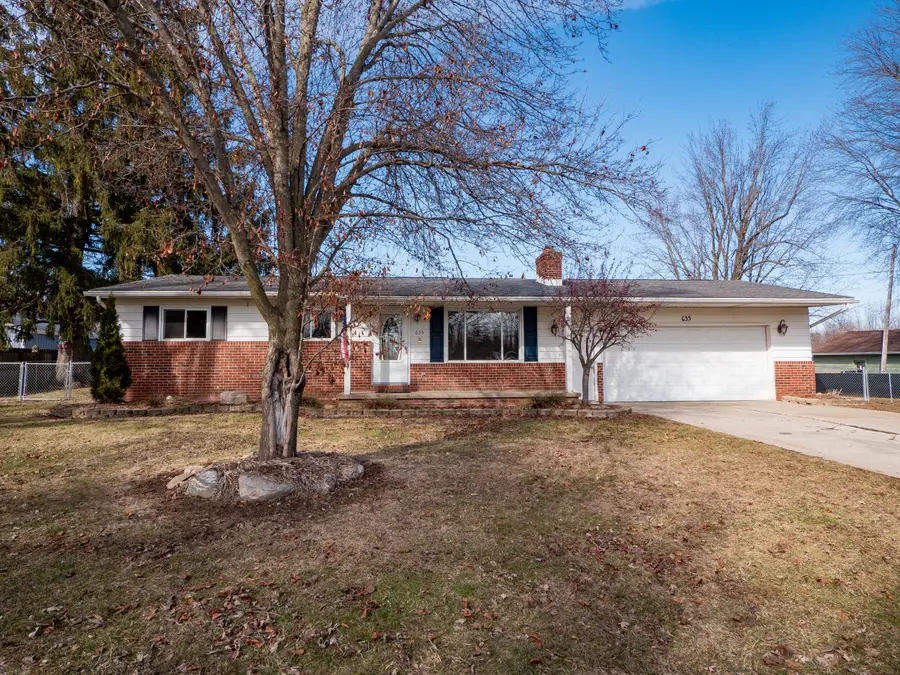 635 E Mill Street, Capac, MI 48014 - #2