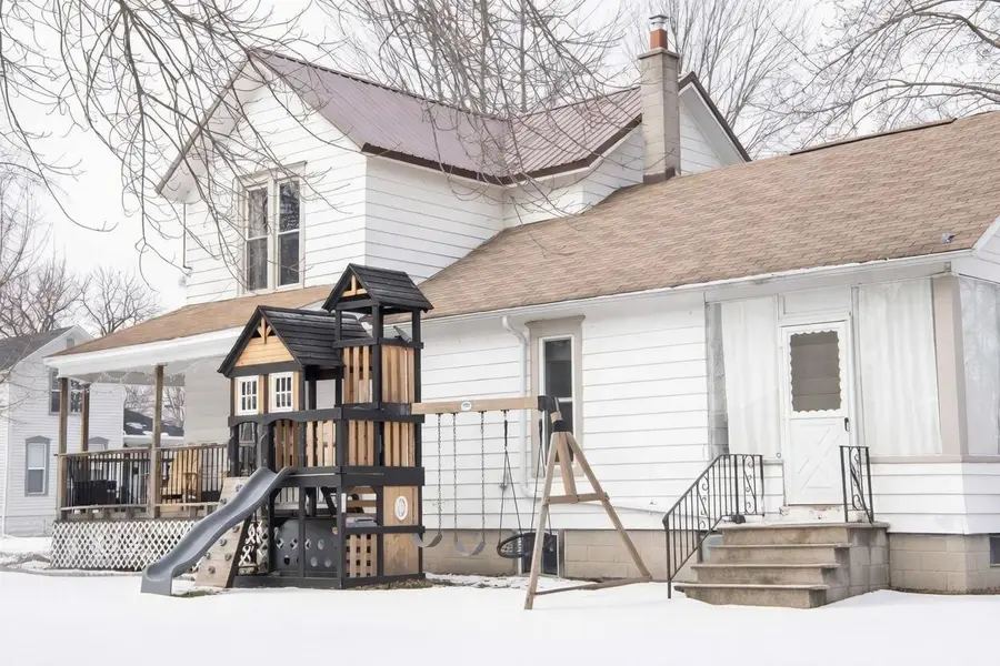 321 Stanton Street, Bay City, MI 48708 - #3