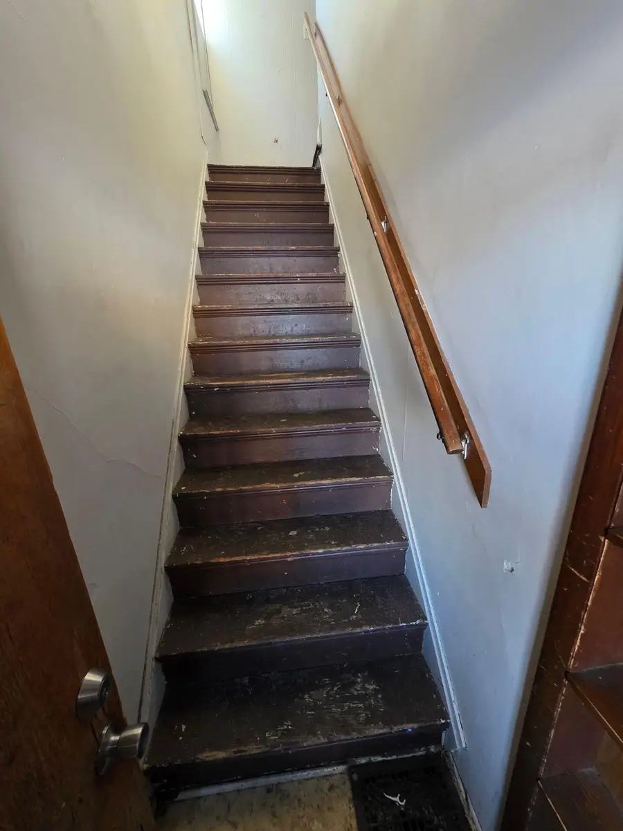 98 E Van Buren Street Unit: 9, Battle Creek, MI 49017 - #3