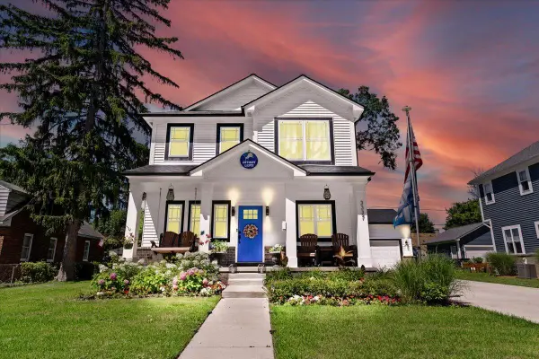 3337 Garden Avenue, RoyalOak, MI 48073