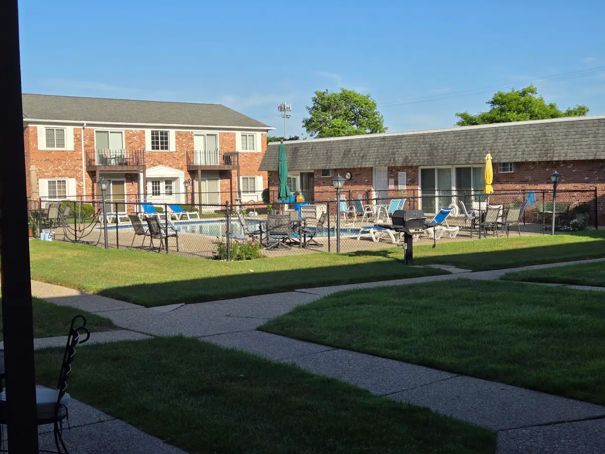 1512 Normandy Road Unit: 105, Clawson, MI 48073 - #1