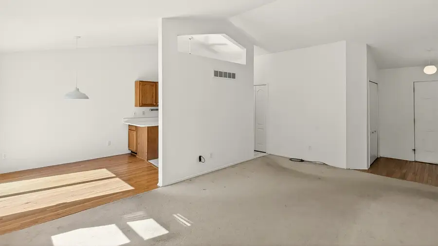 36603 Deerhurst Court Unit: 73, Westland, MI 48185 - #2