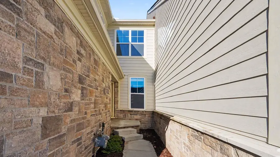 3084 N Spurway Drive, Ann Arbor, MI 48105 - #3