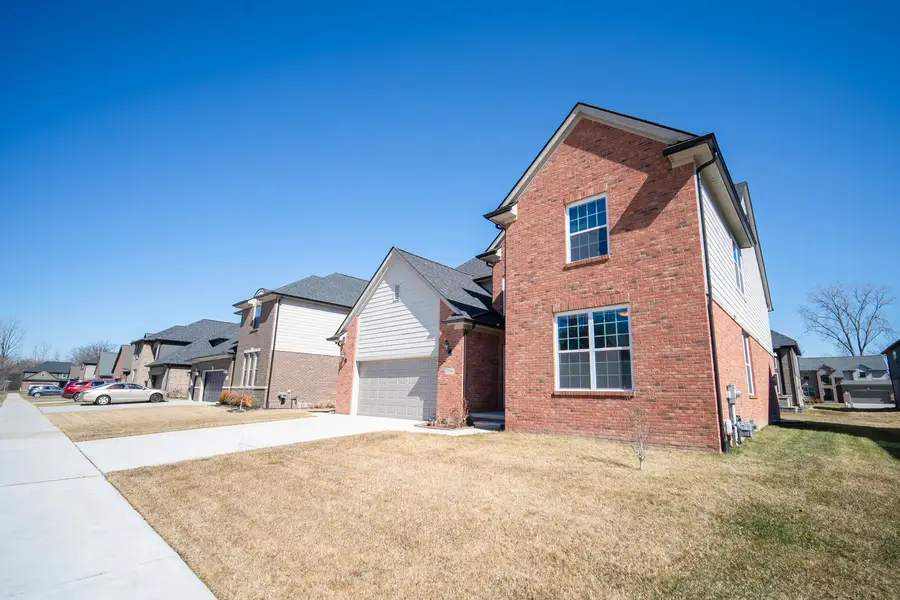 5354 Rangemore Drive, Troy, MI 48085 - #2