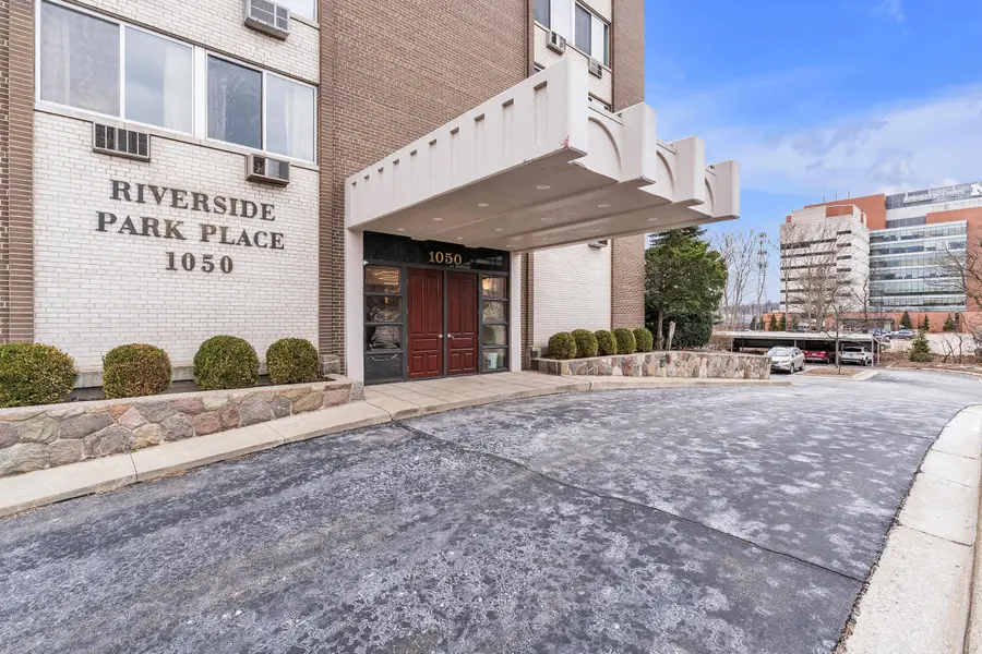 1050 Wall Street Unit: 2C, Ann Arbor, MI 48105 - #2