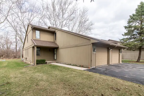 527 Park Place, Saline, MI 48176