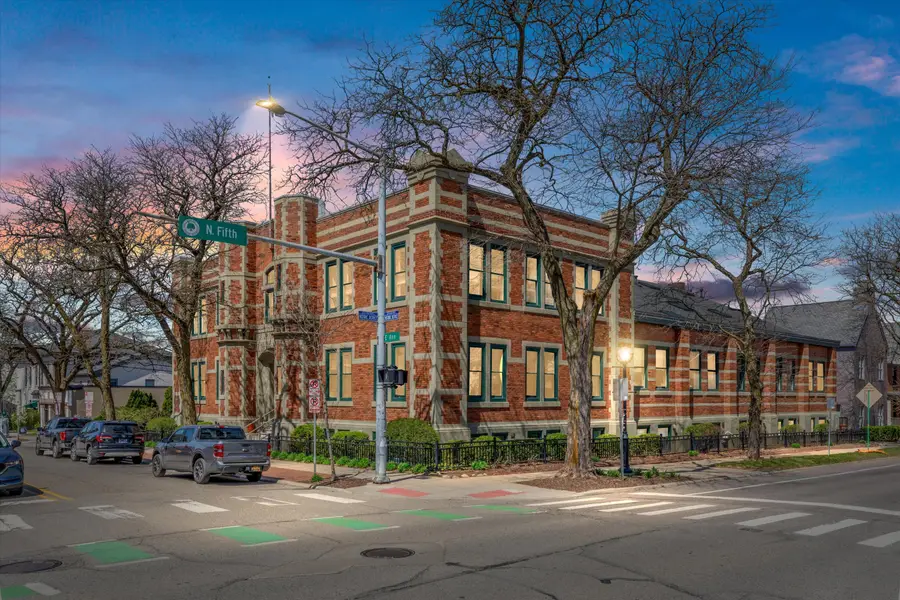 223 E Ann Street Unit: 1, Ann Arbor, MI 48104 - #2