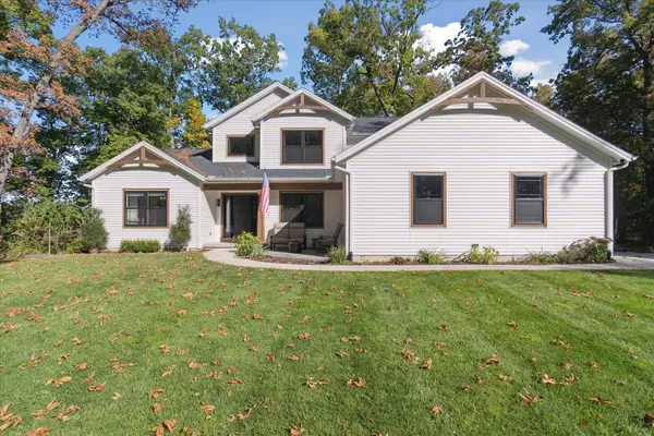 3739 Lake Bluff Drive, GrassLake, MI 49240