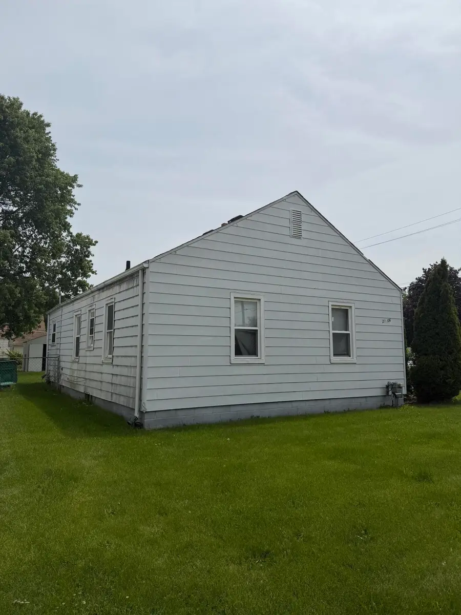 21706 Rausch Avenue, Eastpointe, MI 48021 - #2
