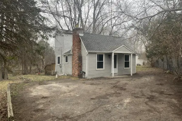 278 E Peterson Drive, Brighton, MI 48114