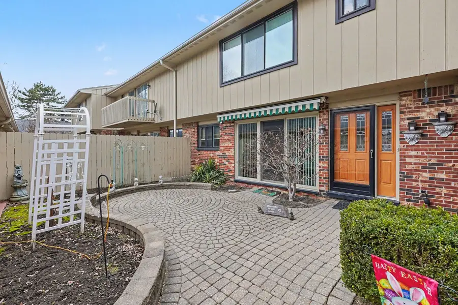 42565 Eldon Avenue Unit: 56, Clinton, MI 48038 - #3