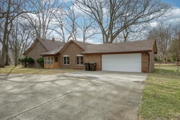 15641 Loveland Street, Livonia, MI 48154