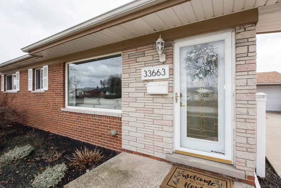 33663 Yuma Street, Westland, MI 48185 - #2