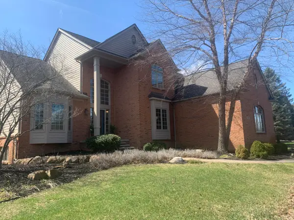 49601 Deer Run, Northville, MI 48167