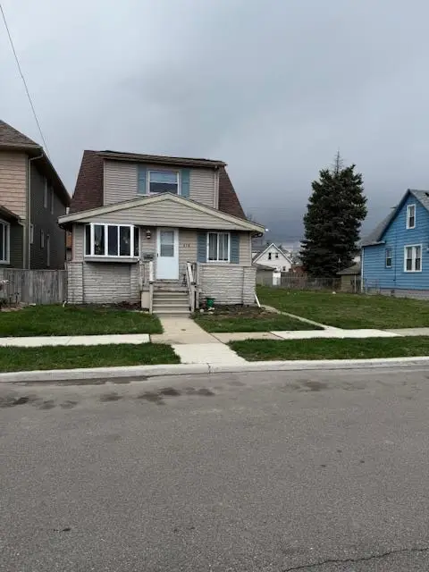 840 Superior Boulevard, Wyandotte, MI 48192 - #1