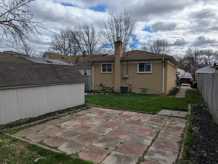 2140 Olive Avenue, Lincoln Park, MI 48146 - #3