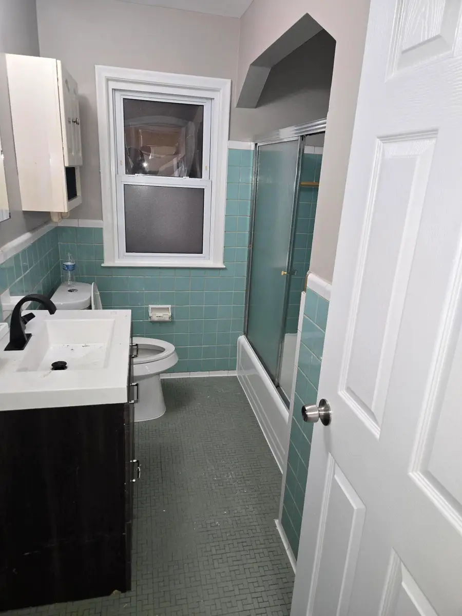 20542 Ashton Avenue, Detroit, MI 48219 - #2