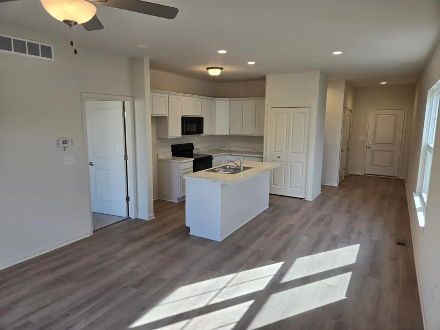 4264 Plum Village Circle Unit: 40, Monroe, MI 48161 - #3