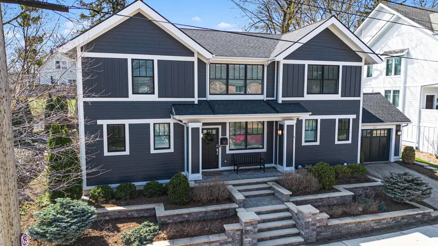 211 W Davis Avenue, Ann Arbor, MI 48103 - #3