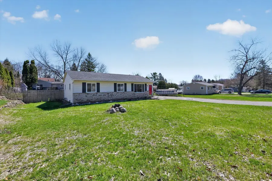 893 Sherry Drive, Lake Orion, MI 48362 - #2