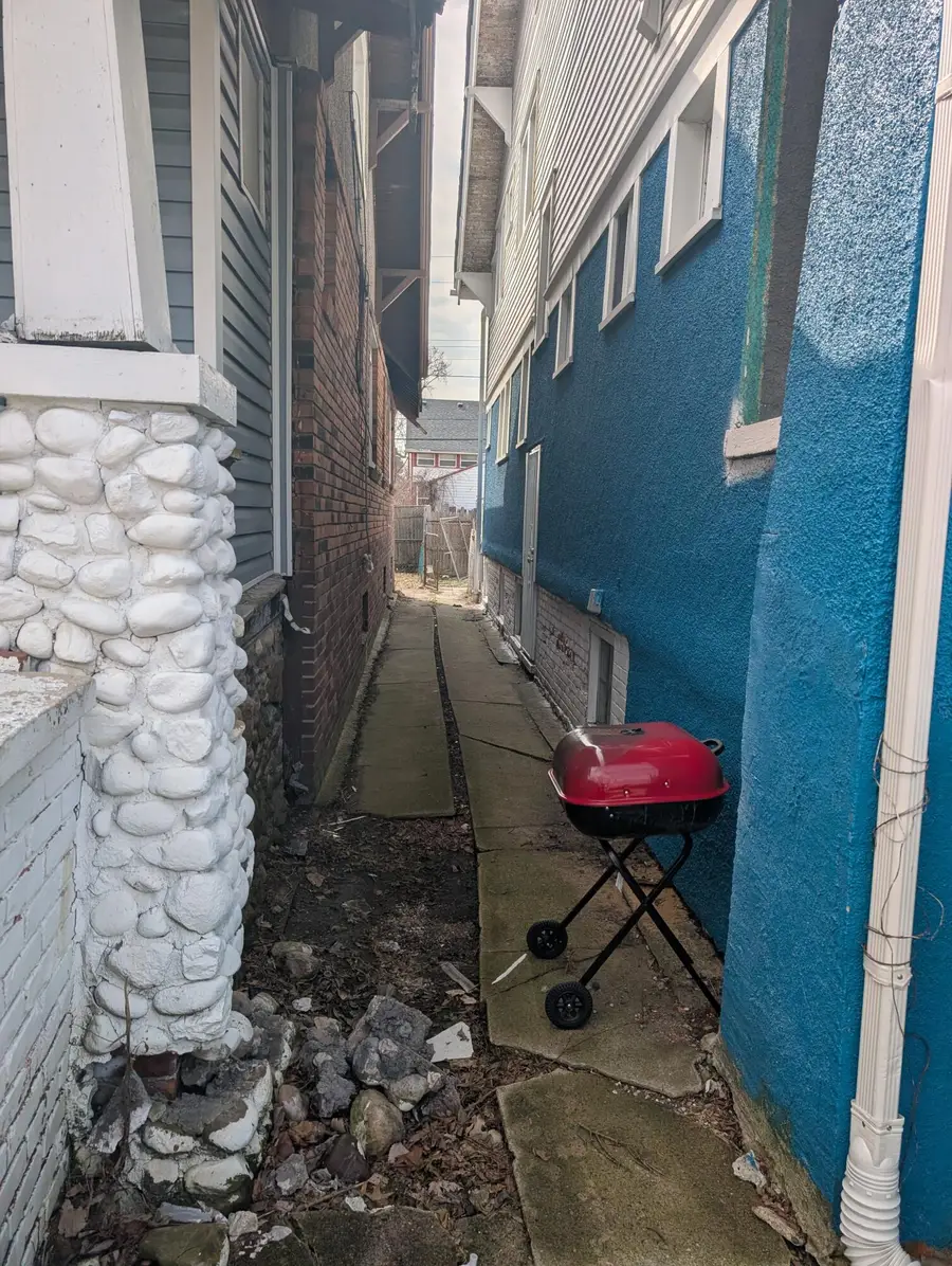 1203 W Mcnichols Road, Highland Park, MI 48203 - #3