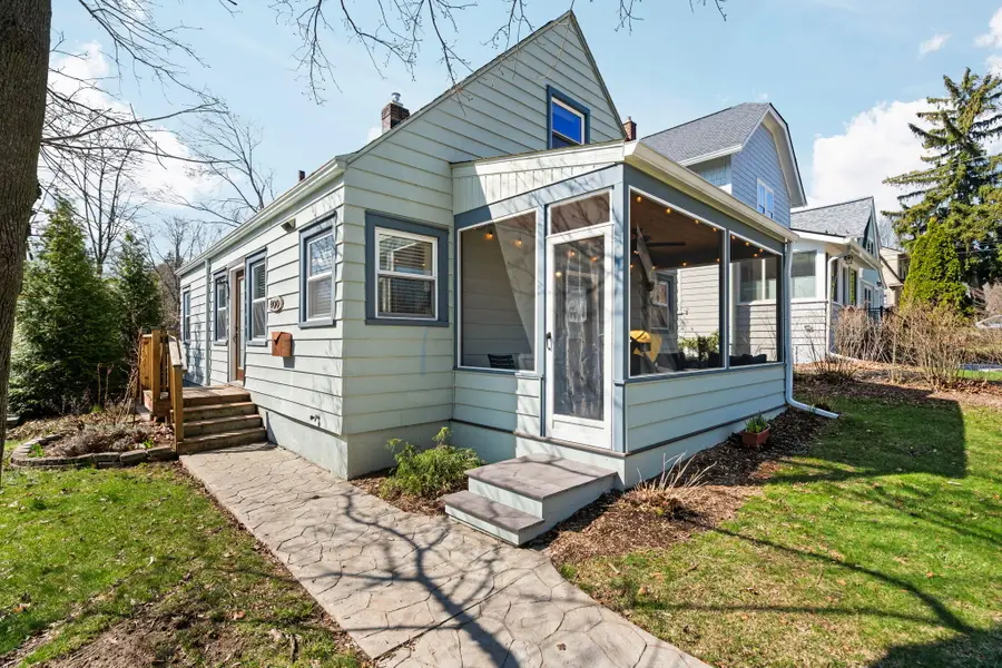 400 Montgomery Avenue, Ann Arbor, MI 48103 - #3