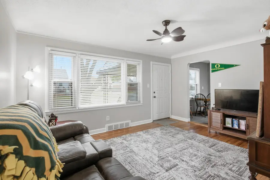 7324 Mckinley, Center Line, MI 48015 - #3