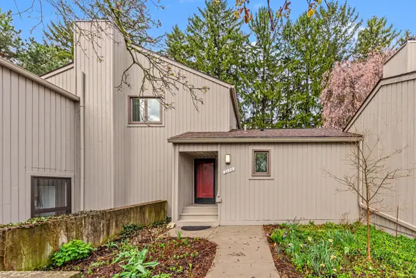 2172 Overlook Court, AnnArbor, MI 48103