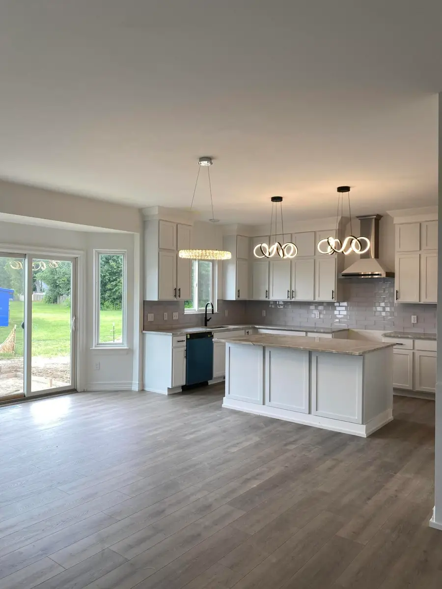 733 Britt Circle Drive Unit: 10, Dundee, MI 48131 - #3