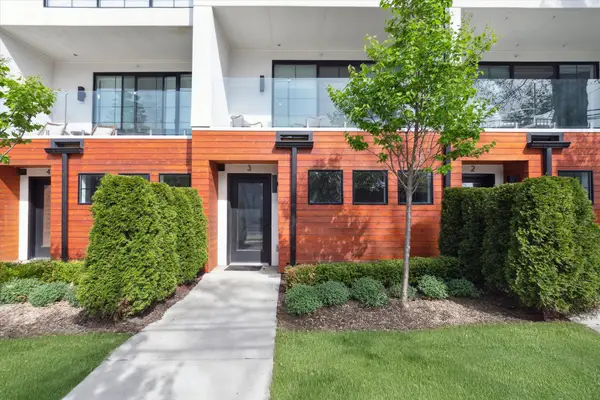 533 E Harrison Unit: 3, RoyalOak, MI 48067