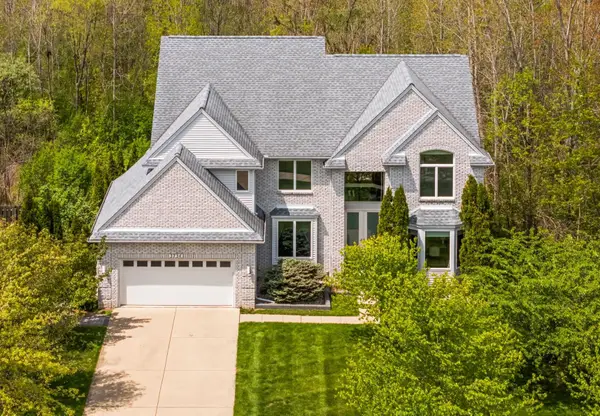 3734 Arcadia Drive, AnnArbor, MI 48108