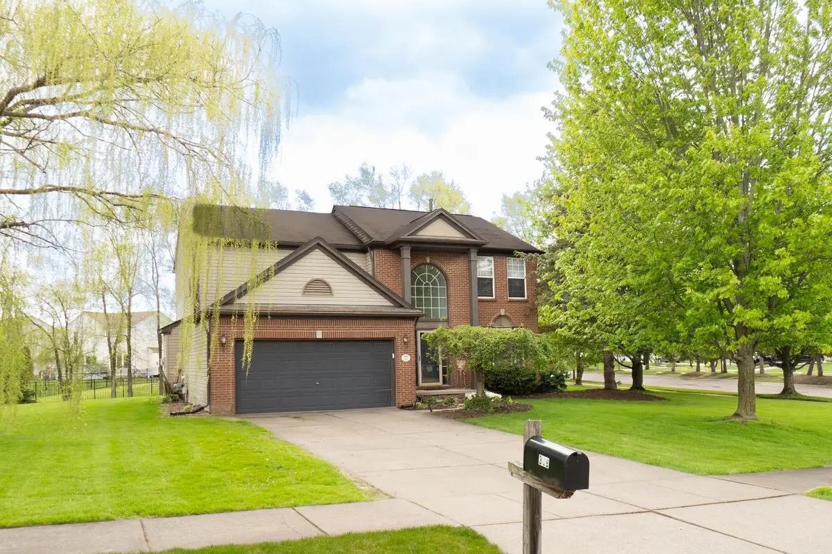 399 Quail Ridge Court, Waterford, MI 48327 - #1