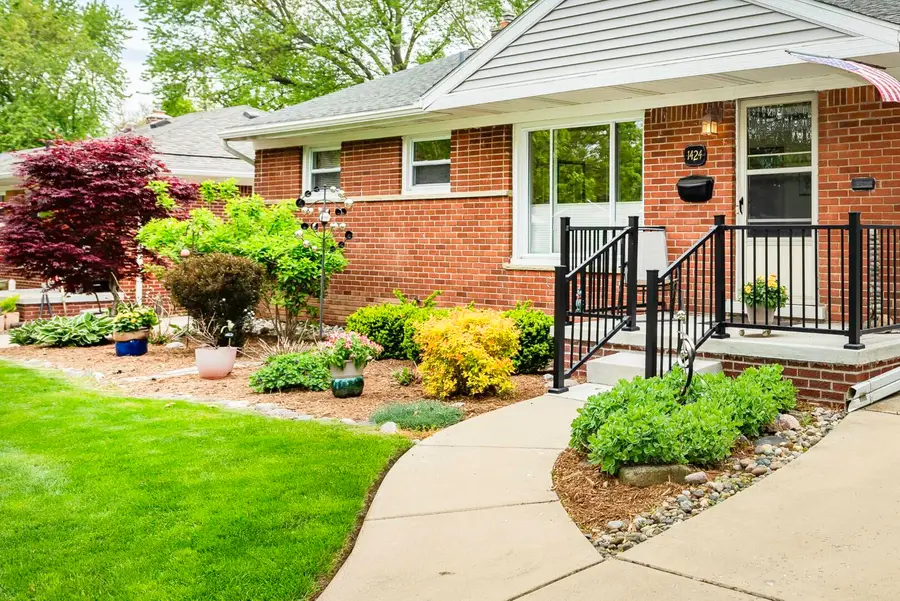 1424 Collegewood Street, Ypsilanti, MI 48197 - #3