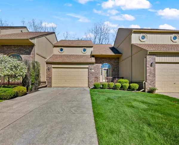 2119 Rochelle Park Drive, RochesterHills, MI 48309