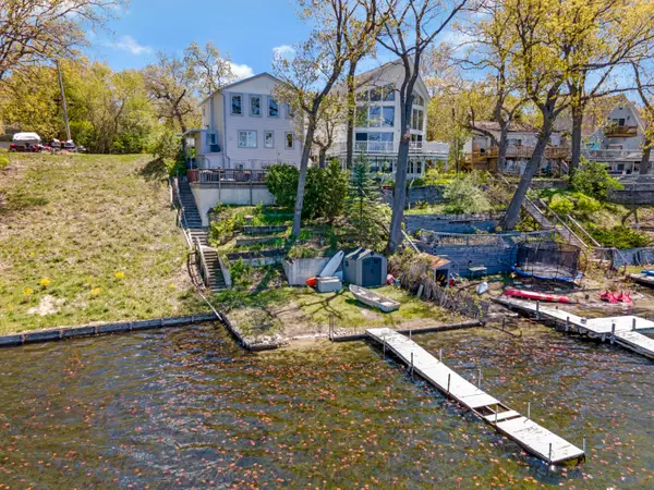 6590 Academy Drive, Brighton, MI 48116