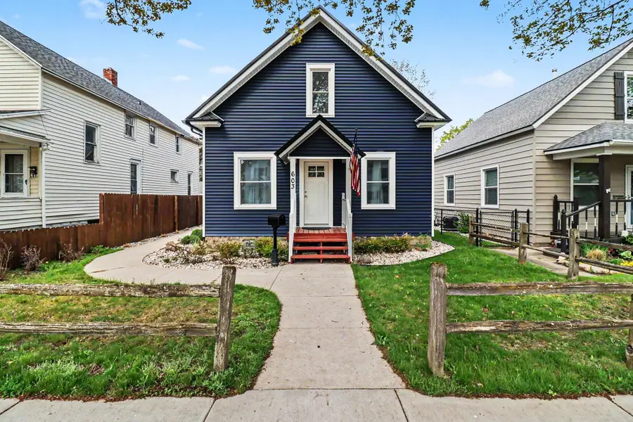 603 N Rowe Street, Ludington, MI 49431 - #3