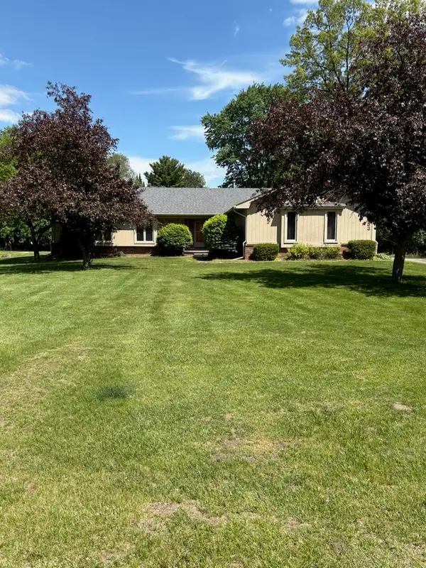 3153 Bendelow Road, RochesterHills, MI 48307