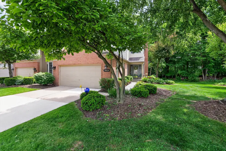 39639 Dun Rovin Drive, Northville, MI 48168 - #3