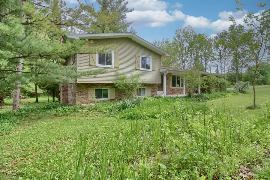 39 W Judd Road, Saline, MI 48176 - #3