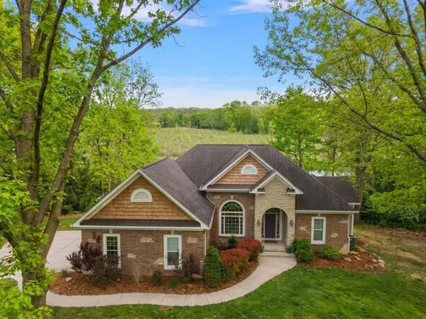 11137 Jeanette Drive, WhitmoreLake, MI 48189