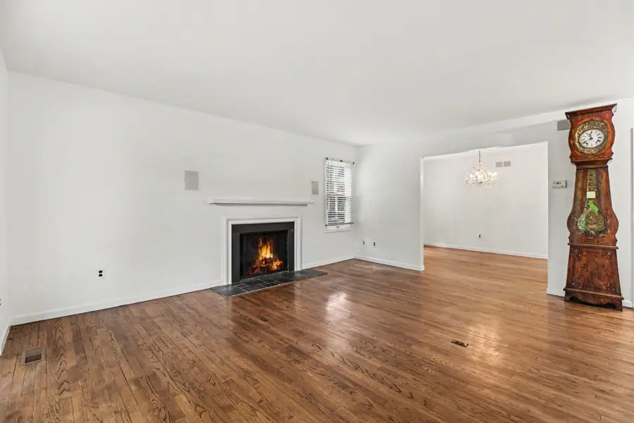 7 Barbour Lane Building: D Unit: 11, Bloomfield Hills, MI 48304 - #3