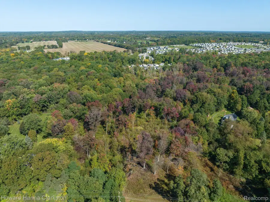 4086 W Commerce Road, Milford, MI 48380 - #3