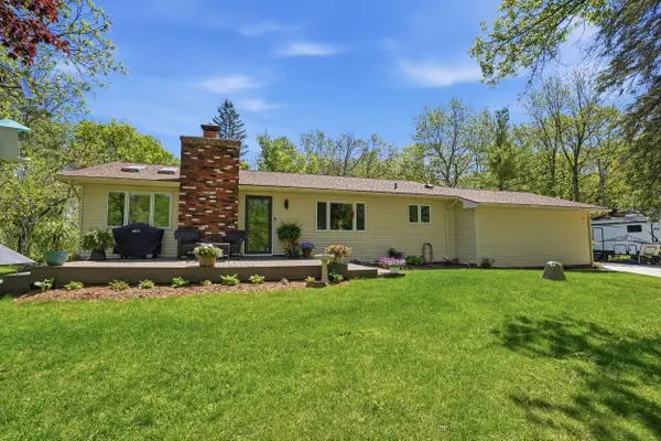 1201 Old Plank Road, Milford, MI 48381