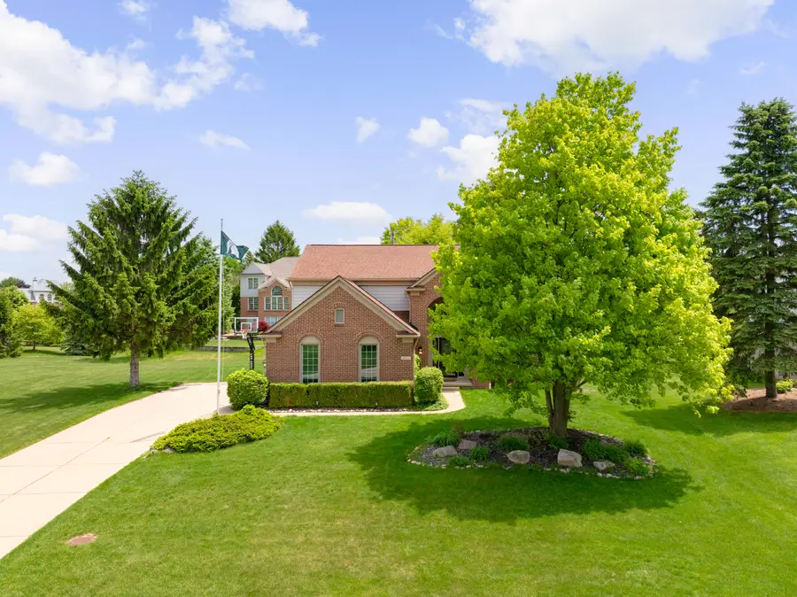 4923 Lexington Court, Rochester, MI 48306 - #2