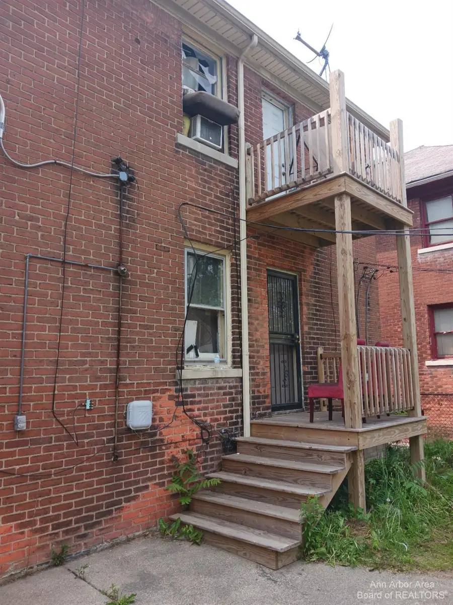 12708 Northlawn Street Modifier: 12710, Detroit, MI 48238 - #2